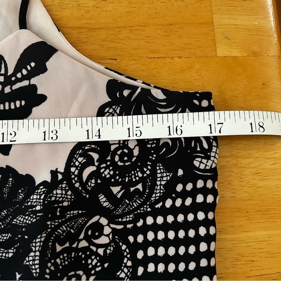 EXPRESS Barcelona Reversible Tank - Picture 11 of 14